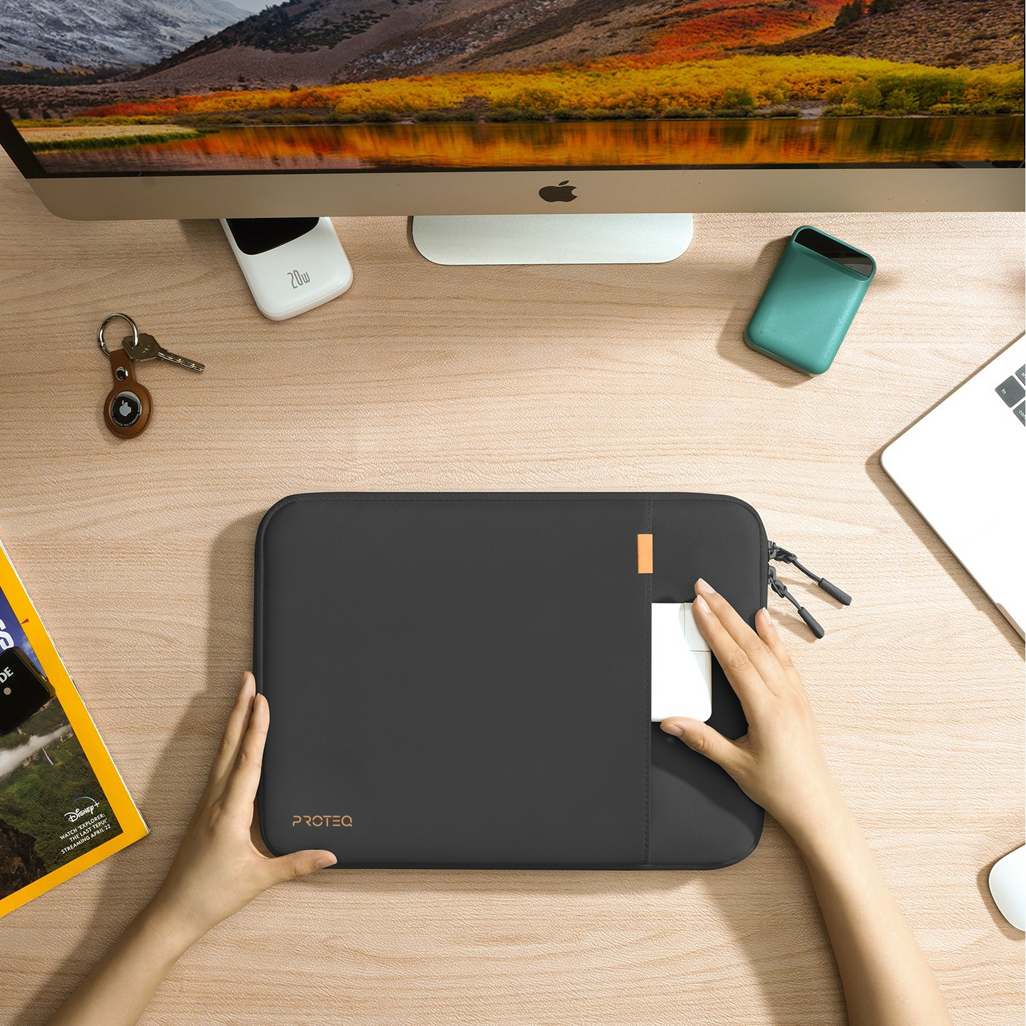 PROTEQ Waterproof Laptop Sleeve